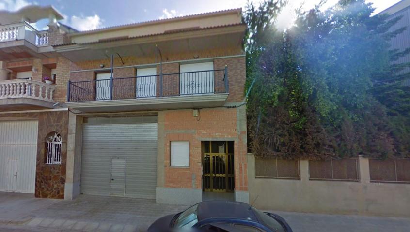 Unifamiliar Pareada En venta en Calle Montpeità, 29, Sant Fruitós De Bages photo 0