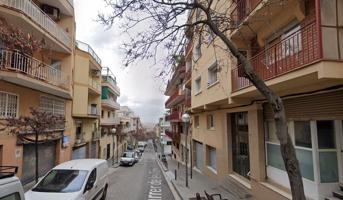 Piso En venta en Calle De Les Torres, 71, Nou Barris, Barcelona photo 0