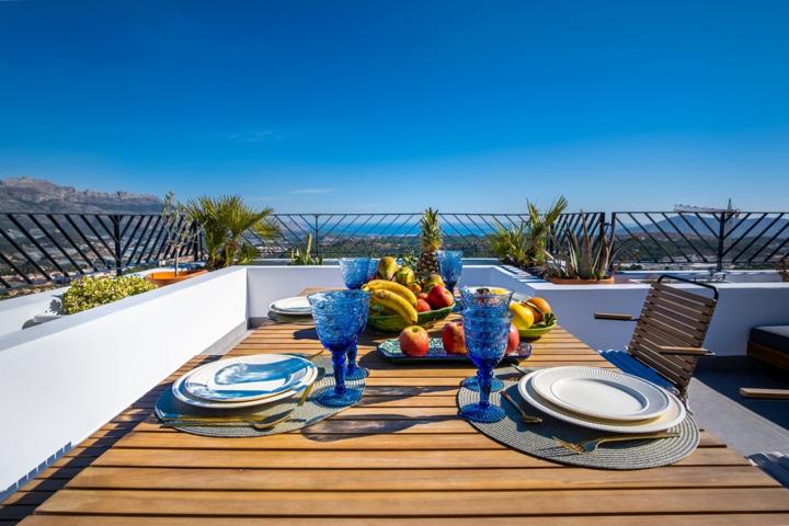 Chalets independientes a estrenar con vistas al mar en Polop (provincia de Alicante) photo 0