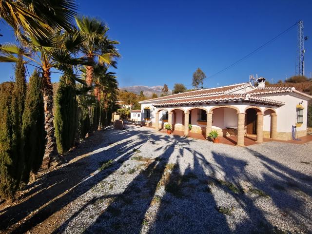 Casa En venta en South Of Spain, Canillas De Aceituno photo 0