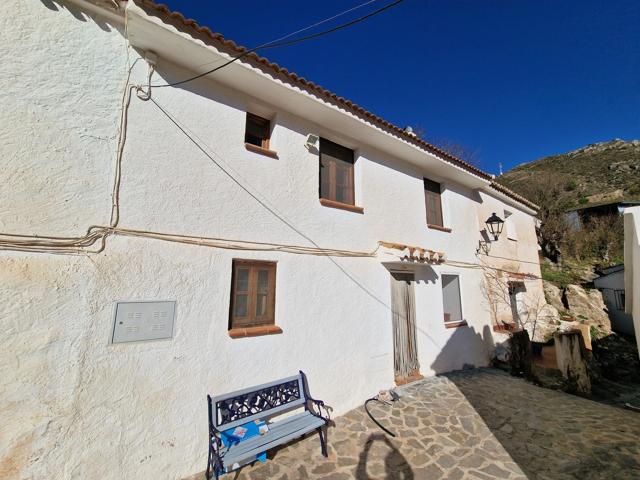 Casa En venta en Alcaucín, Alcaucin photo 0