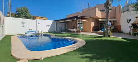 Casa En venta en Dolores De Pacheco-Santa Rosalía, Los Alcázares photo 0