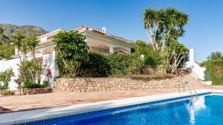 Casa En venta en Valtocado - La Alquería - La Atalaya, Mijas photo 0