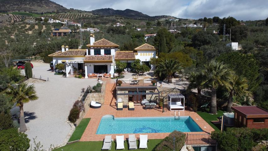 Casa De Campo En venta en Zona De La Vega, Antequera photo 0