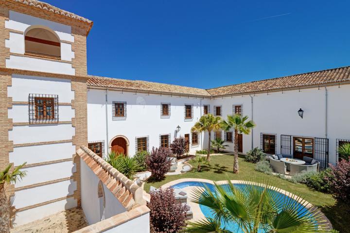 Casa De Campo En venta en Zona De La Vega, Antequera photo 0