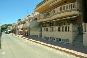 Casa En venta en Pueblo, Guardamar Del Segura photo 0