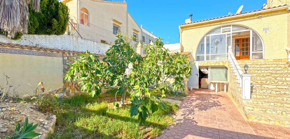 Casa En venta en Urbanización Perla Del Mar, Orihuela photo 0