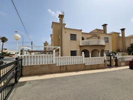 Casa En venta en Playa Flamenca, Orihuela Costa photo 0