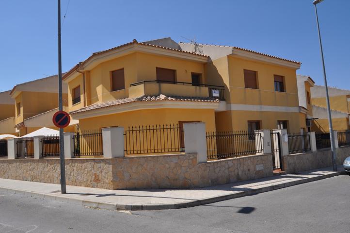 Casa En venta en Comunidad Valenciana, Pinoso photo 0