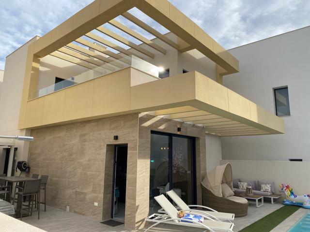 Casa En venta en Costa Blanca Sur, Los Montesinos photo 0