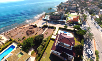 Casa En venta en Muy Cerca De La Playa, Cabo Roig photo 0