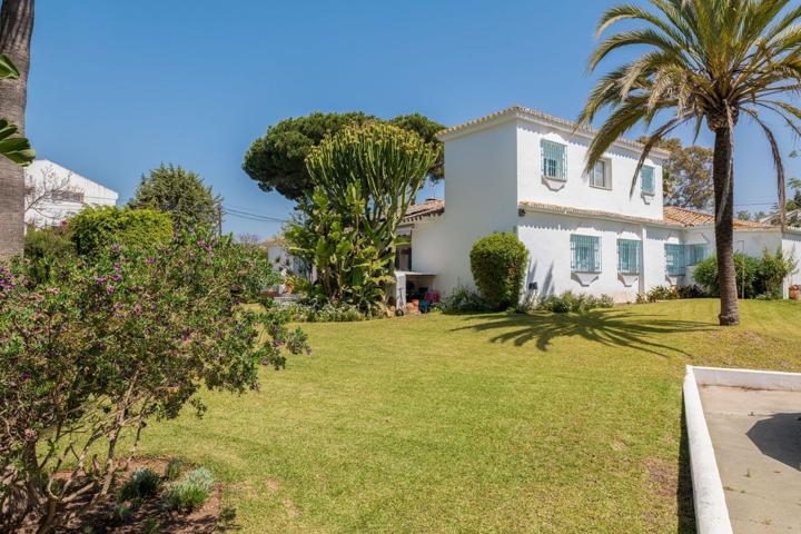 Casa En venta en Urb. Carib Playa, Marbella photo 0