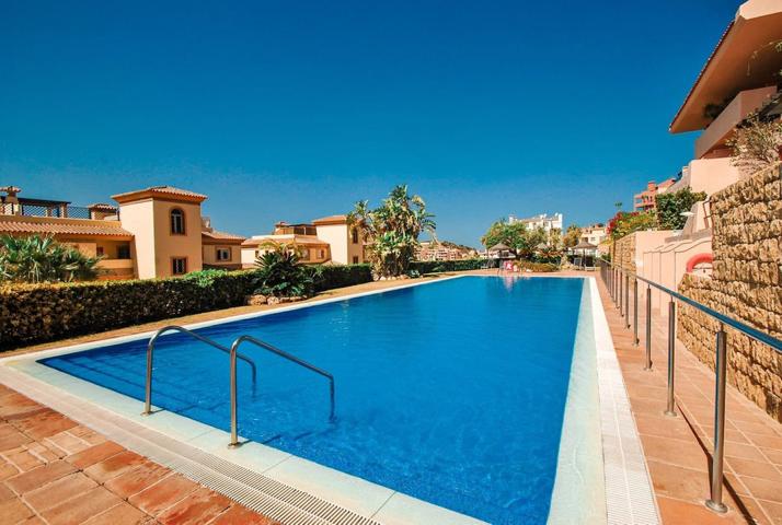 Piso En venta en Cabopino-Artola, Marbella photo 0