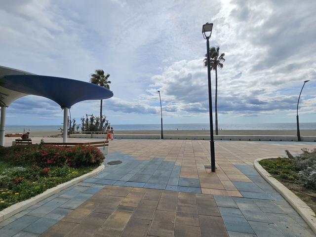 Piso En venta en Las Mesas, Estepona photo 0