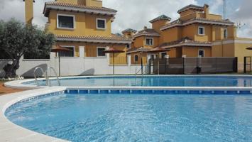 Casa En venta en Comunidad Valenciana, Almoradi photo 0