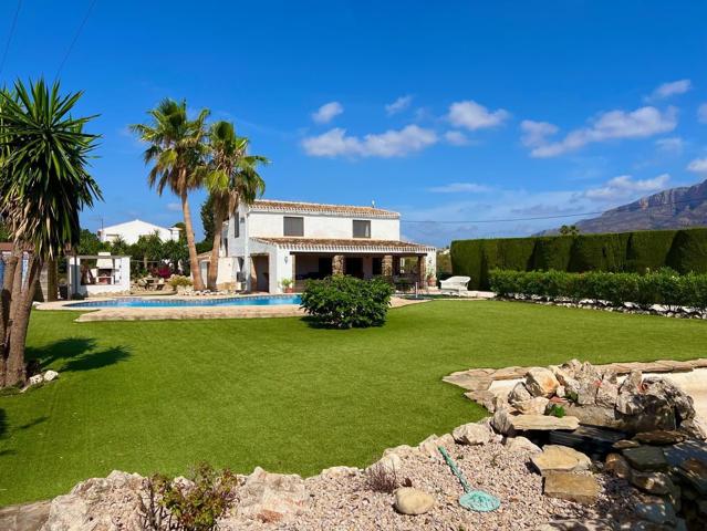 Casa En venta en Centro Ciudad, Jávea - Xàbia photo 0