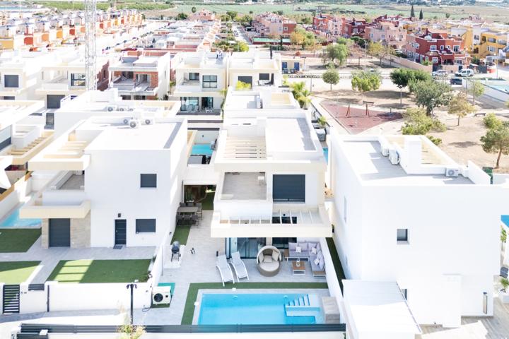 Casa En venta en Costa Blanca Sur, Los Montesinos photo 0