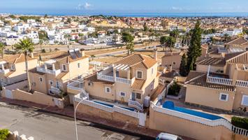 Casa En venta en Comunidad Valenciana, San Miguel De Salinas photo 0