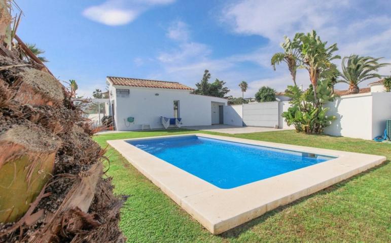 Casa En venta en Saladillo, Estepona photo 0