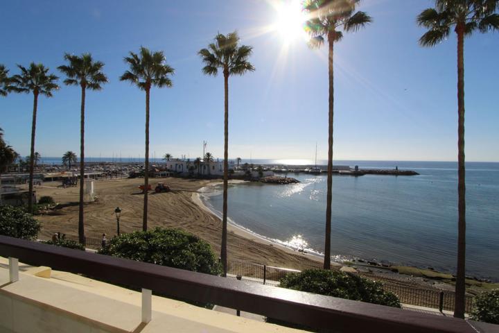 Piso En venta en Las Lomas De Río Verde, Marbella photo 0