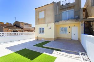 Casa De Campo En venta en Centro, Torrevieja photo 0