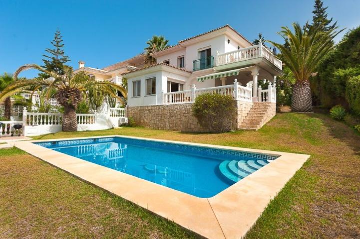 Casa En venta en Mijas Costa, Mijas photo 0