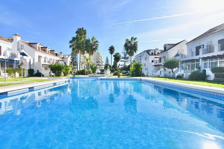 Piso En venta en Puerto Deportivo, Fuengirola photo 0