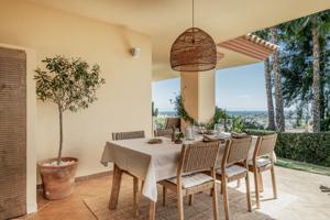 Piso En venta en Los Naranjos, Marbella photo 0
