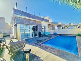 Casa En venta en Villamartin, Orihuela Costa photo 0