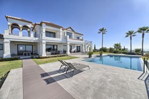 Casa En venta en Benahavís, Benahavis photo 0