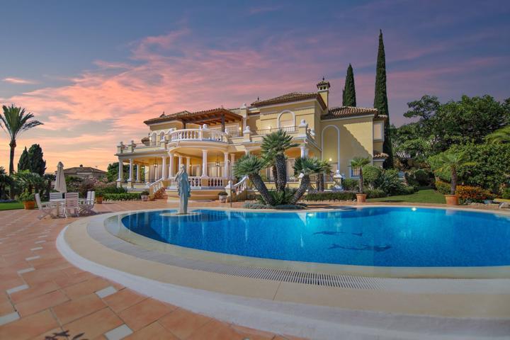 Casa En venta en El Paraíso, Benahavis photo 0