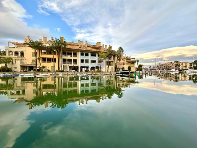 Piso En venta en Sotogrande Costa, Sotogrande photo 0