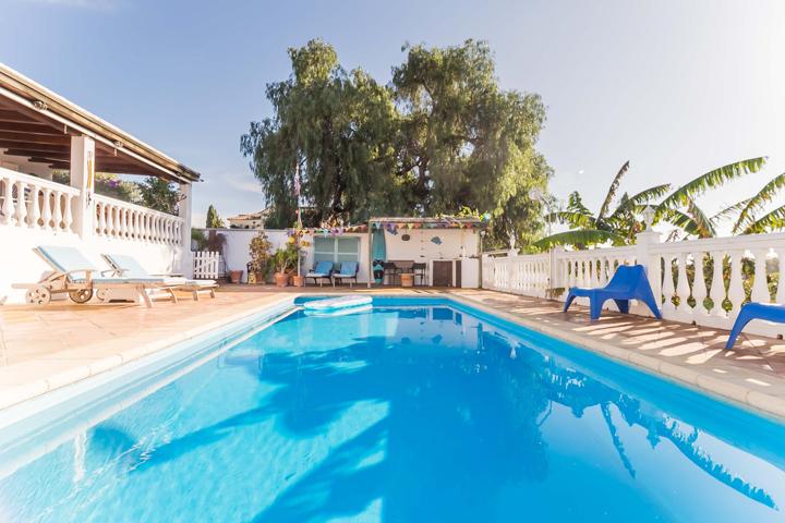 Casa En venta en Nueva Atalaya, Estepona photo 0