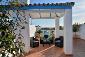Piso En venta en Las Mesas, Estepona photo 0