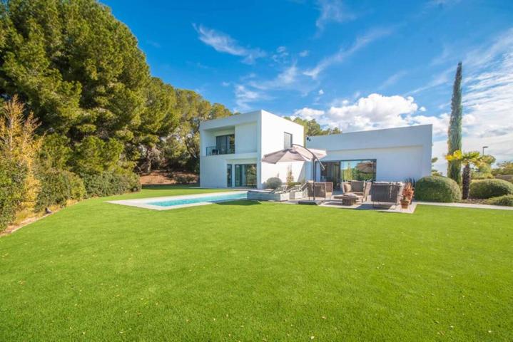 Casa En venta en Las Colinas Golf, Orihuela photo 0
