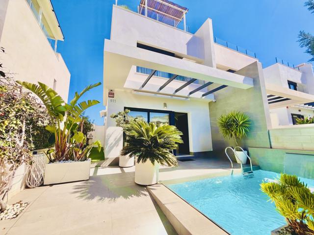 Casa En venta en Villamartin, Orihuela Costa photo 0