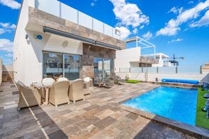 Casa En venta en Lomas De Cabo Roig, Orihuela Costa photo 0