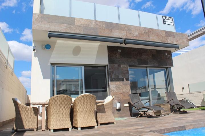 Casa En venta en La Zenia, Orihuela Costa photo 0