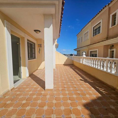 Casa En venta en Urbanizaciones, Guardamar Del Segura photo 0