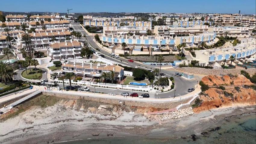 Casa En venta en Campoamor, Orihuela Costa photo 0