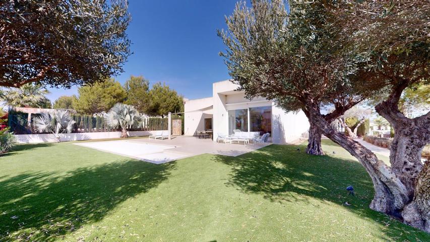 Casa En venta en Las Colinas Golf, Orihuela photo 0