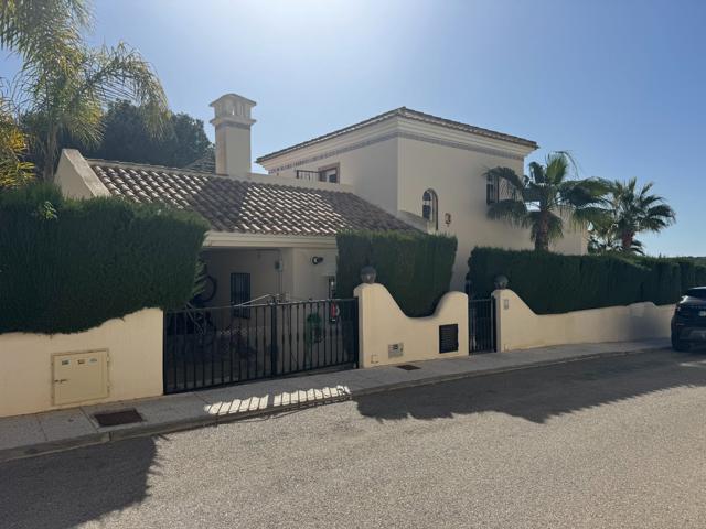 Casa En venta en Lomas De Campoamor-Las Ramblas, Orihuela Costa photo 0