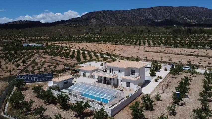 Casa En venta en Comunidad Valenciana, Pinoso photo 0