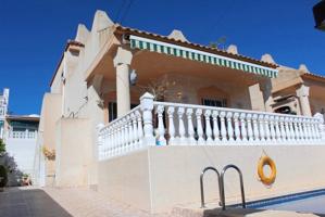 Casa En venta en La Zenia, Orihuela Costa photo 0