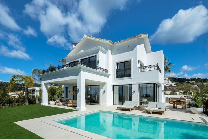 Casa En venta en Los Arqueros-Puerto Del Almendro, Benahavis photo 0