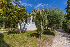 Casa En venta en Punta Prima, Torrevieja photo 0