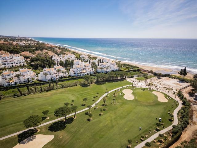 Piso En venta en Las Chapas - Alicate Playa, Marbella photo 0