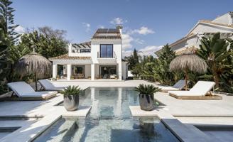 Casa En venta en Los Naranjos, Marbella photo 0