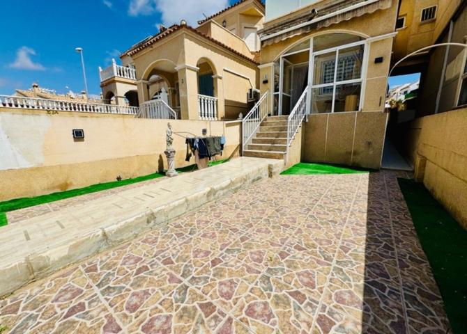 Casa En venta en Urbanización Perla Del Mar, Orihuela photo 0