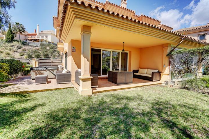 Casa En venta en Sitio De Calahonda, Mijas photo 0